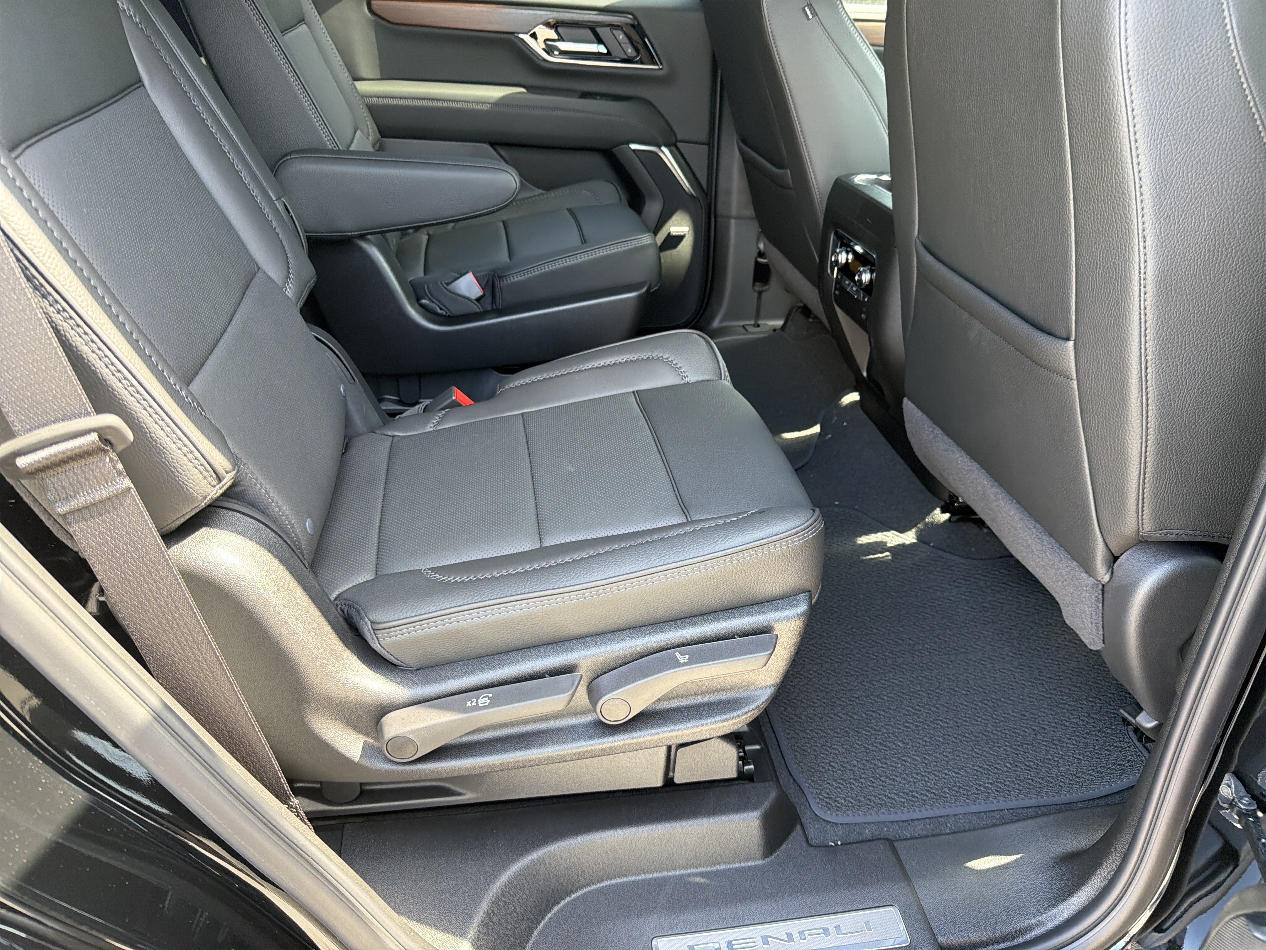 New 2026 Onyx Black GMC Denali image 15