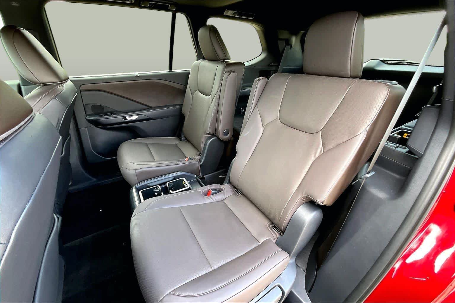 Used 2026 Matador Red Mica Lexus Premium image 21