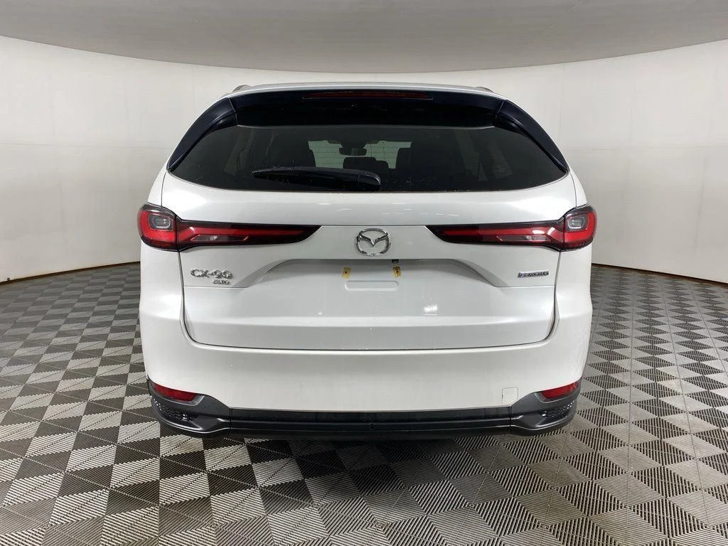 Used 2024 White Mazda 3.3 Turbo Select image 6