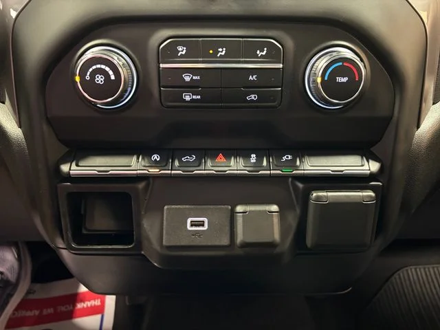 Used 2020 Black Chevrolet Custom image 21