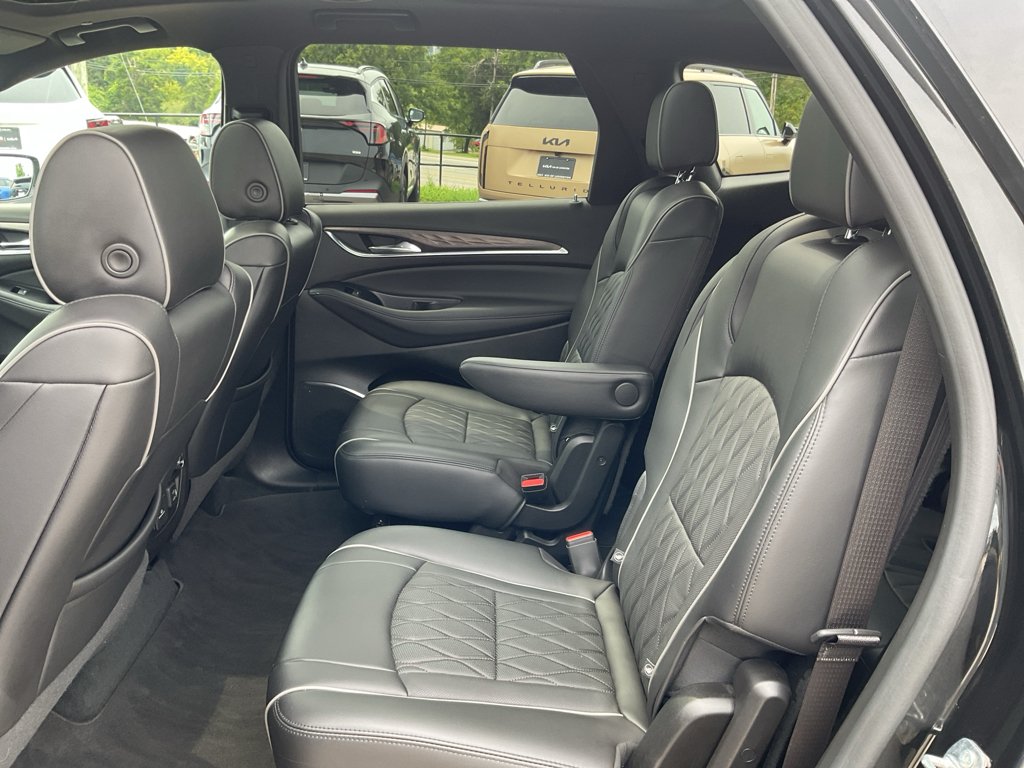 Used 2022 Ebony Twilight Metallic Buick Avenir image 19
