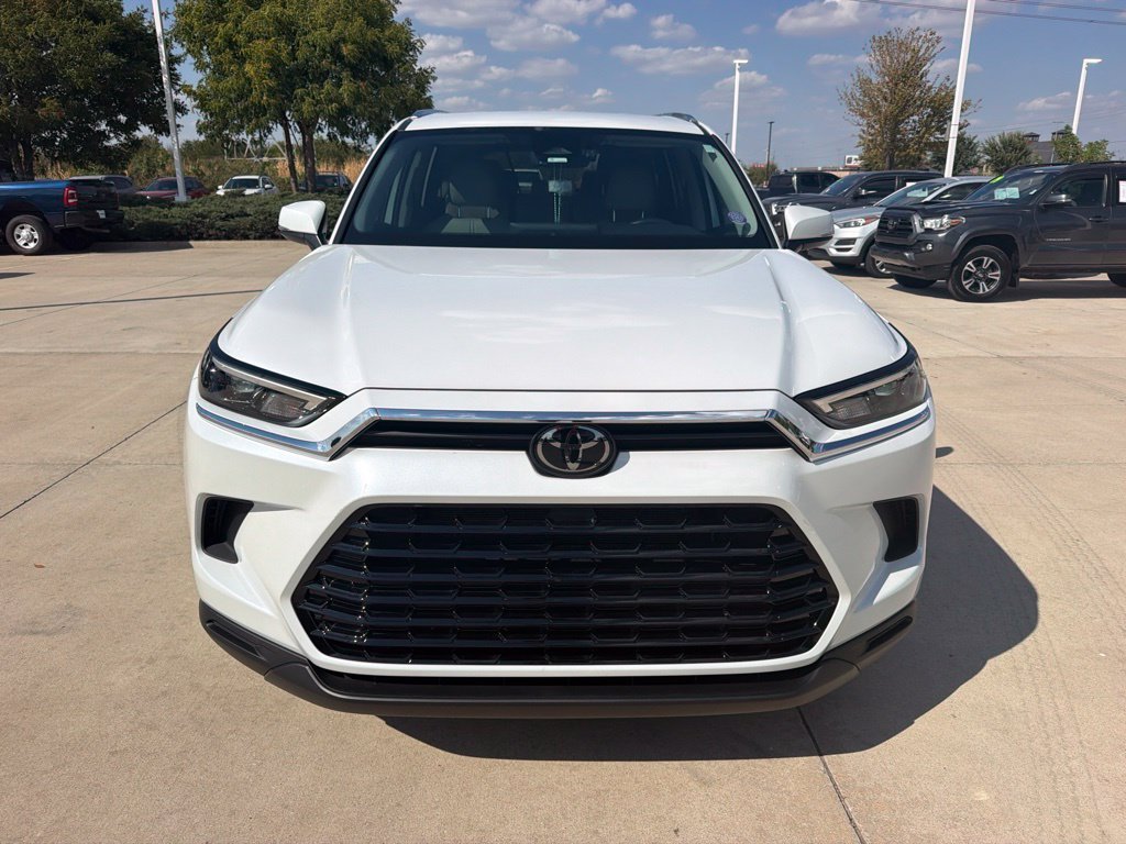 Used 2024 Beige Toyota XLE image 2