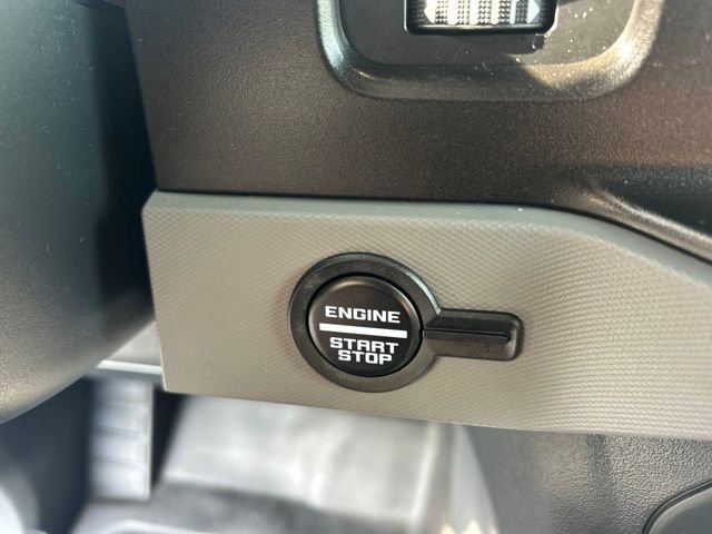 Used 2022 White Ford Black Diamond image 23