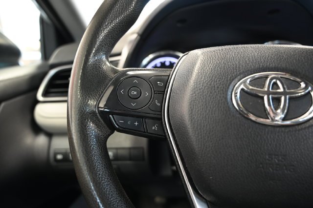 Used 2019 Silver Toyota LE image 21