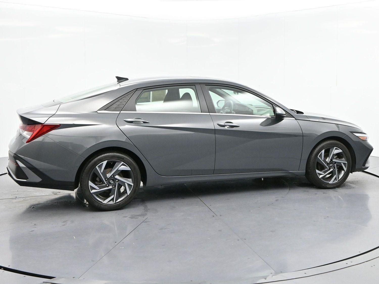 Used 2024 Ecotronic Gray Hyundai SEL image 8