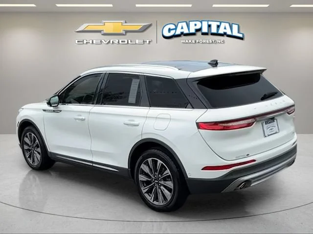 Used 2020 White Lincoln Reserve image 3