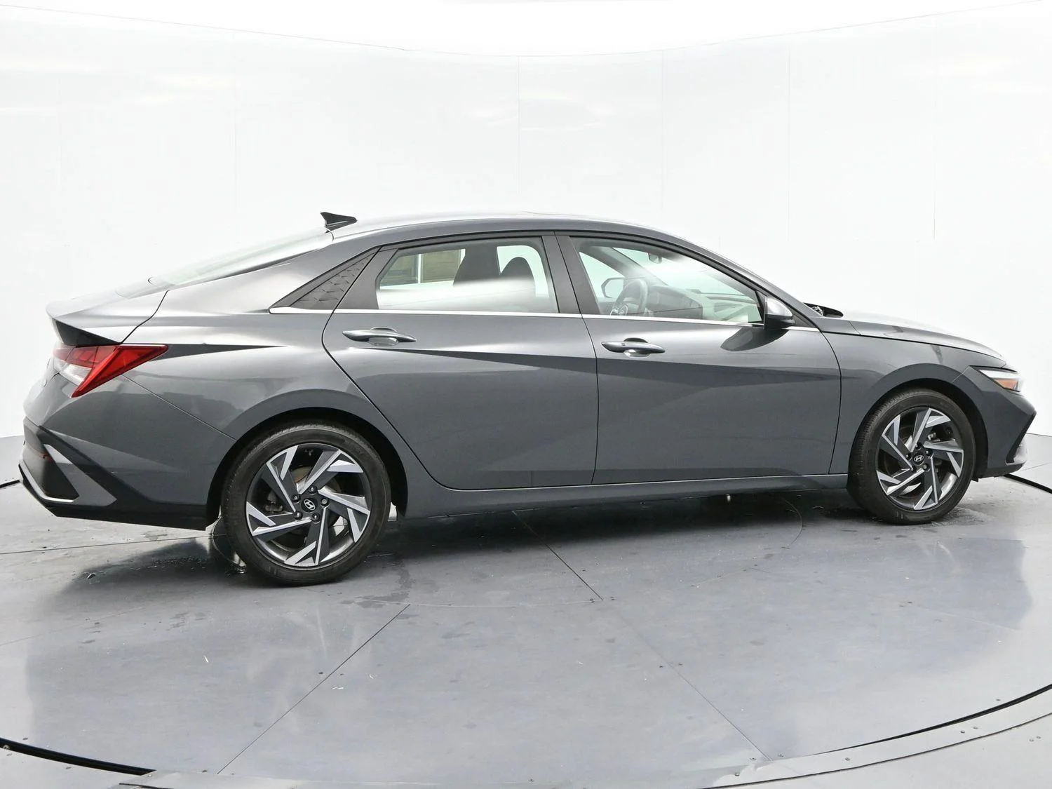 Used 2024 Ecotronic Gray Hyundai SEL image 8