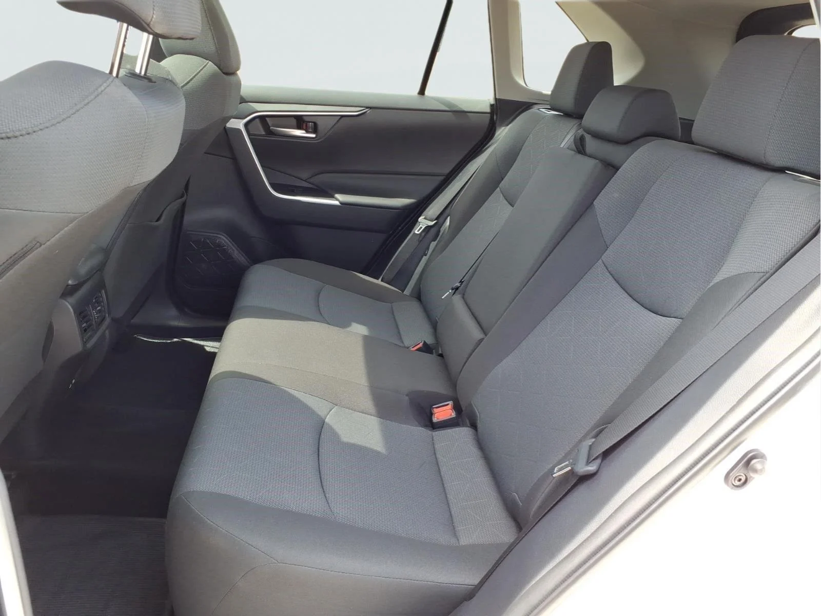 Used 2025 Ice Cap Toyota XLE image 11