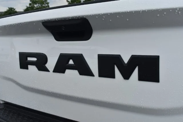 New 2026 Bright White Clear-Coat Exterior Paint RAM Tradesman image 19