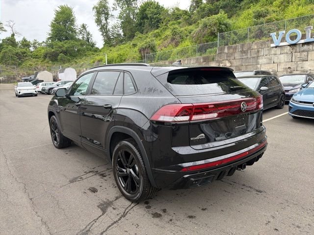 Certified Used 2025 Black Volkswagen 2.0T SEL R-Line Black image 7