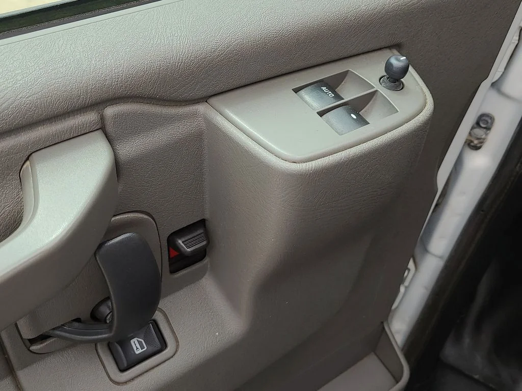 Used 2023 White Chevrolet LS image 18