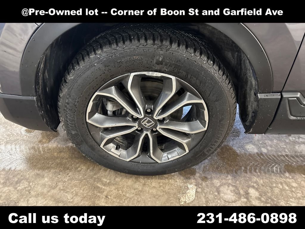 Used 2021  Honda EX image 10
