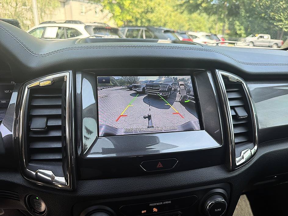 Used 2019 Magnetic Ford LARIAT image 16