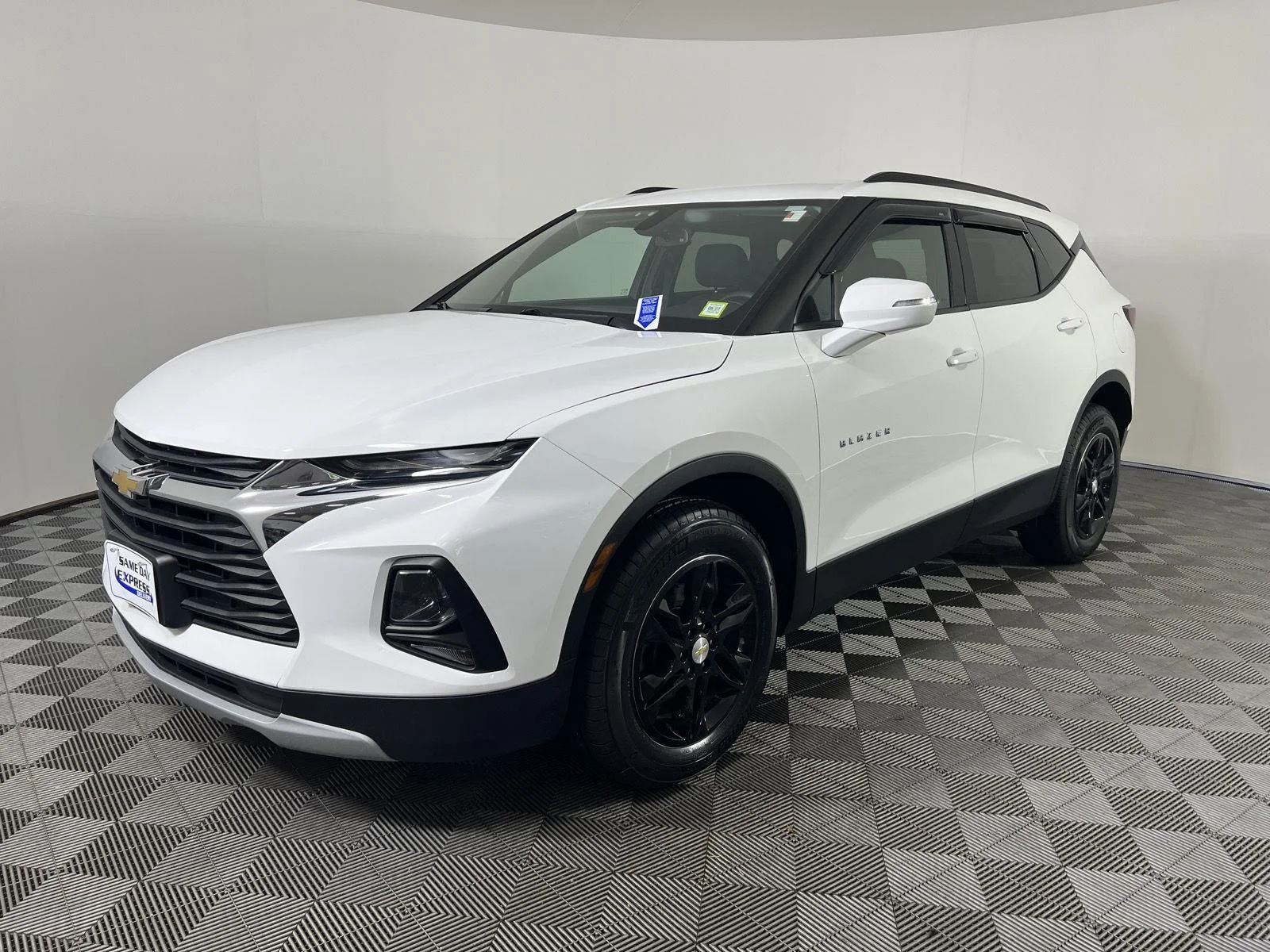 Used 2020 Summit White Chevrolet LT image 30