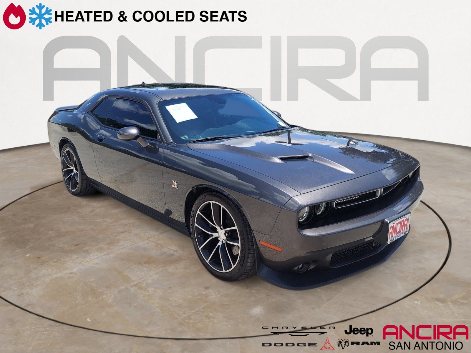 2016 Dodge Challenger Scat Pack's photo