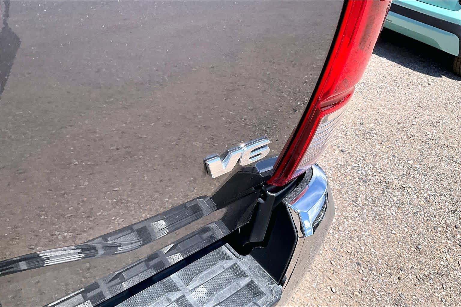 Used 2018 Magnetic Gray Metallic Toyota TRD Off Road image 28