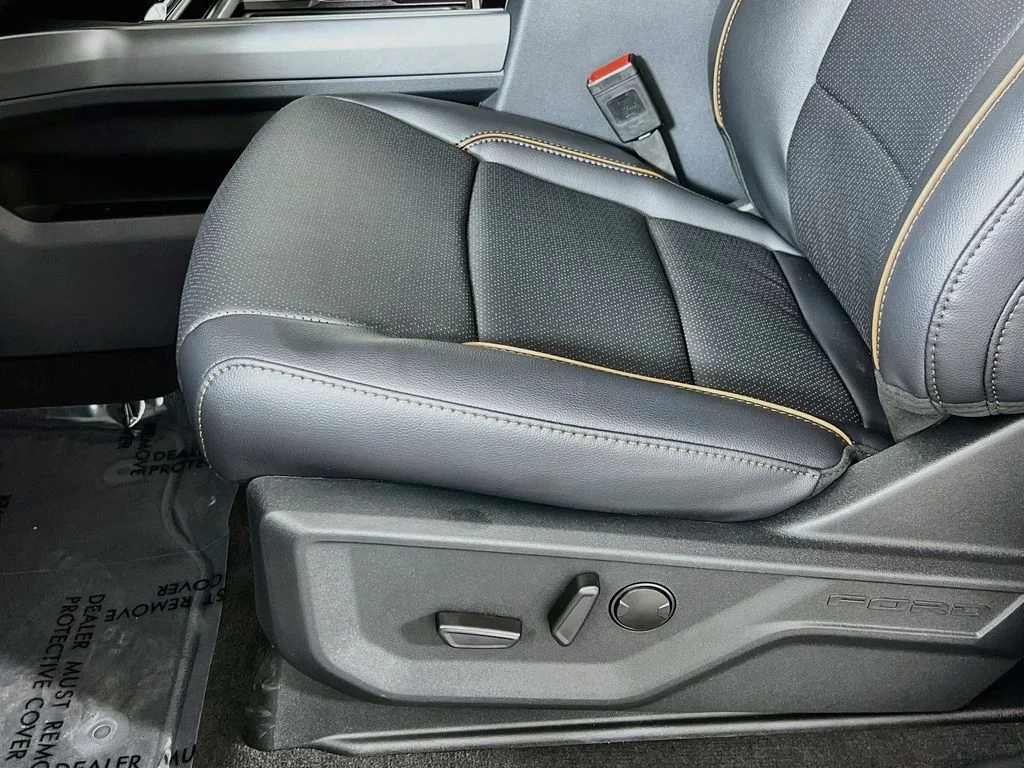New 2026 Agate Black Metallic Ford Lariat image 23