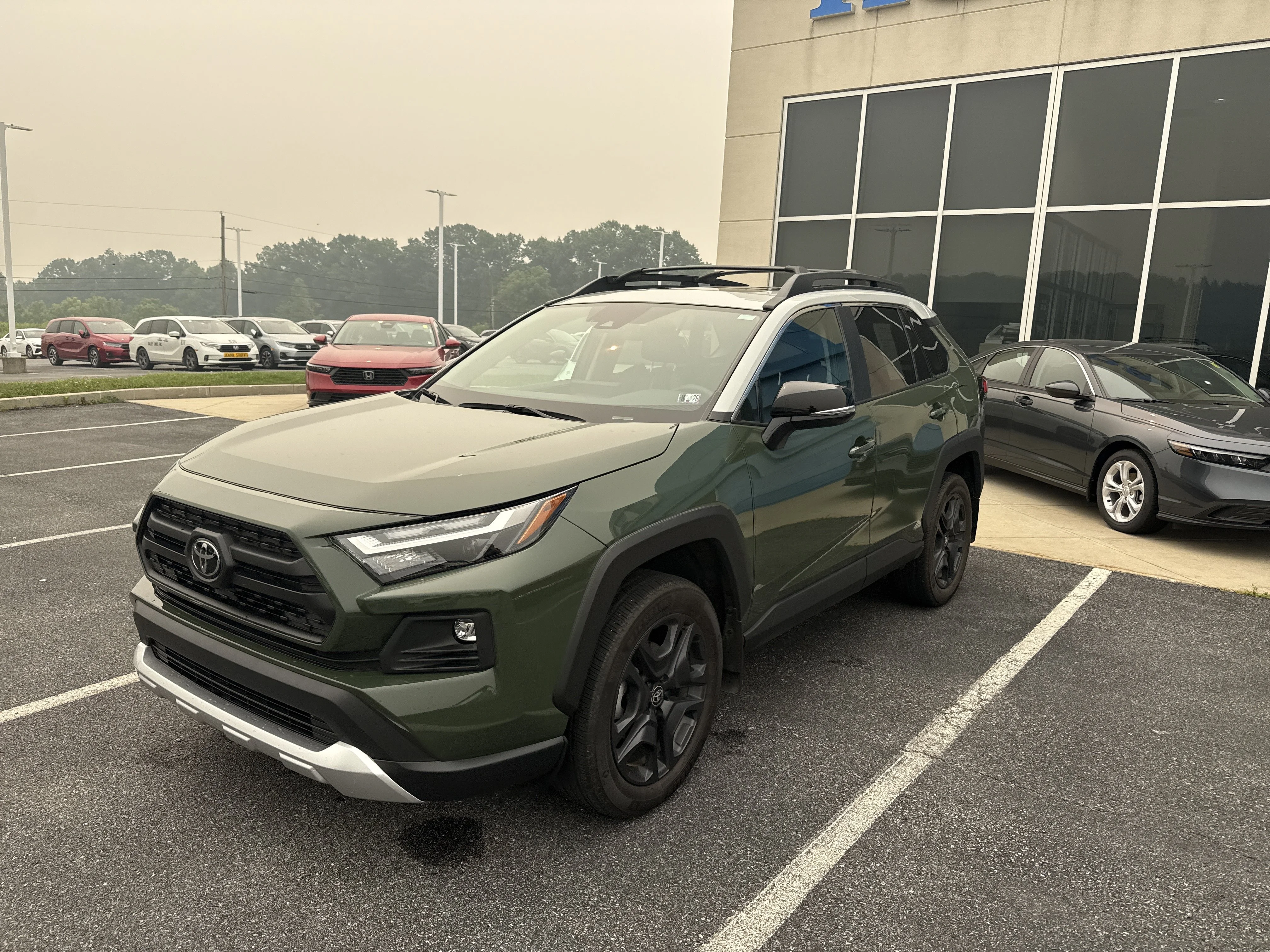 Used 2024 Army Green/Ice Edge Toyota Adventure image 7