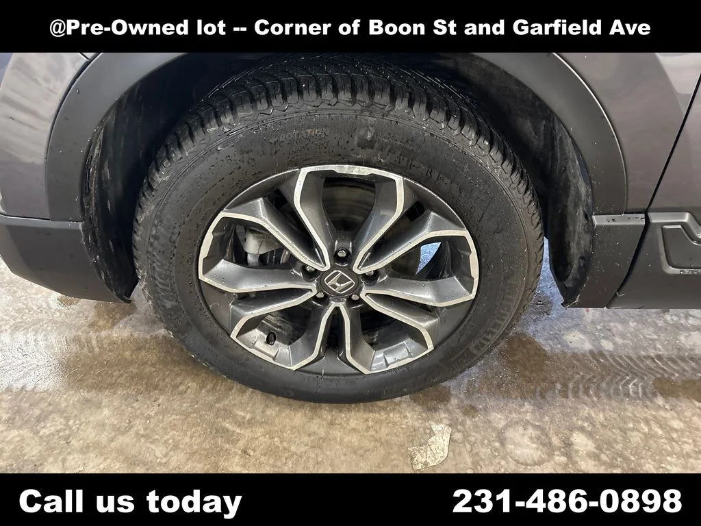 Used 2021  Honda EX image 10