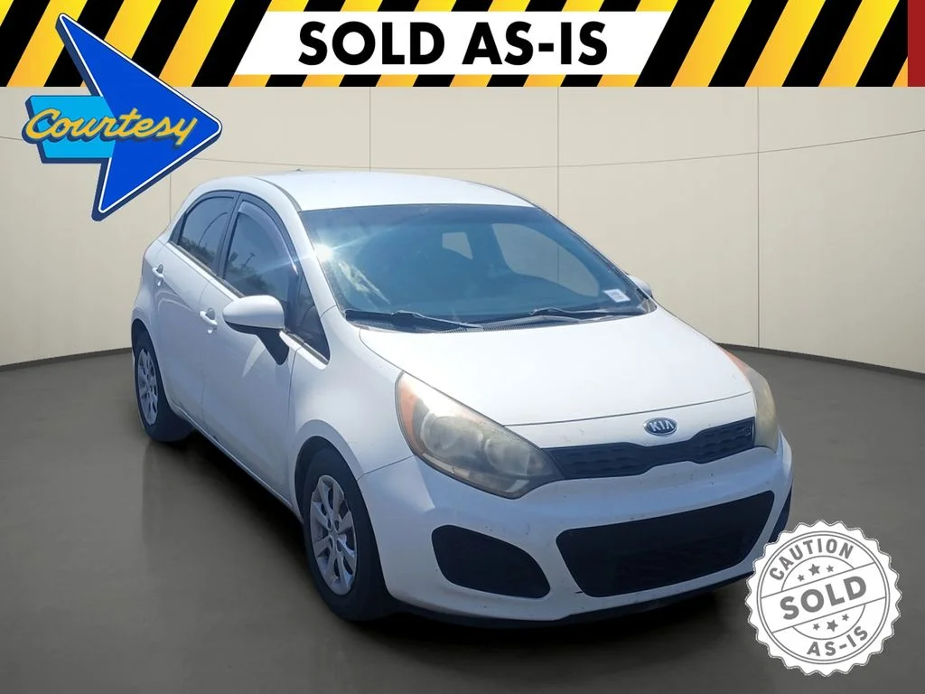 Certified Used 2014 White Kia LX image 1