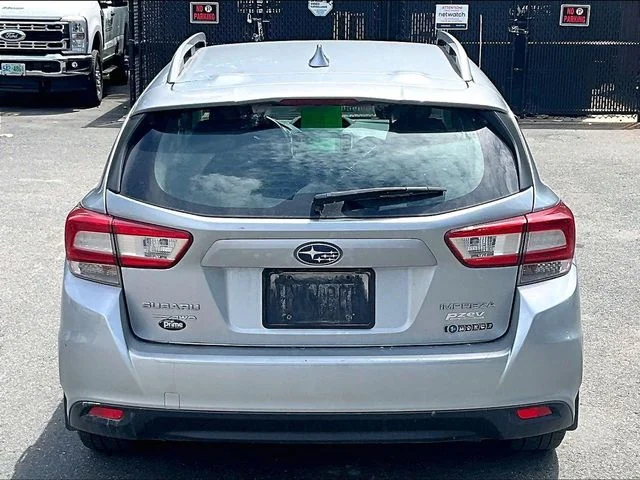 Used 2017 Silver Subaru 2.0i Premium image 5