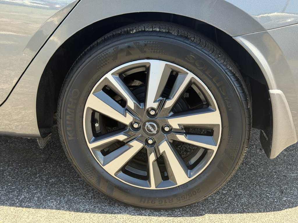 Used 2024 Gray Nissan 1.6 SV image 19