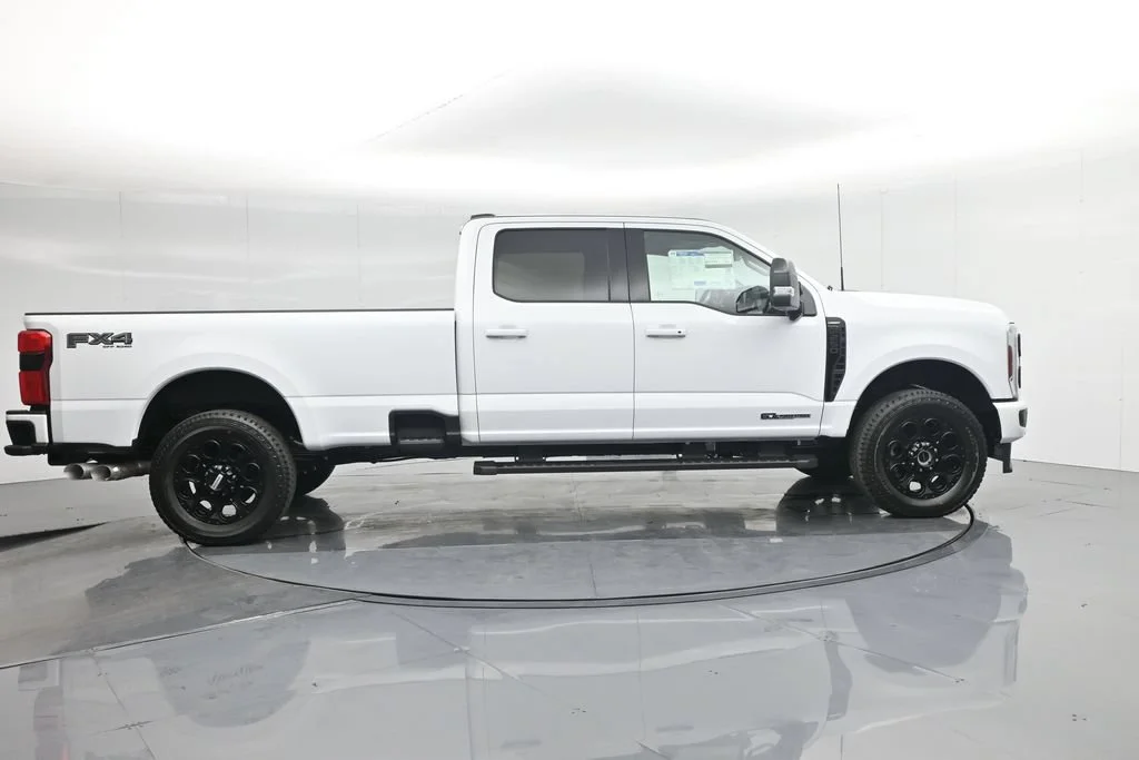New 2026 Oxford White Ford Lariat image 31