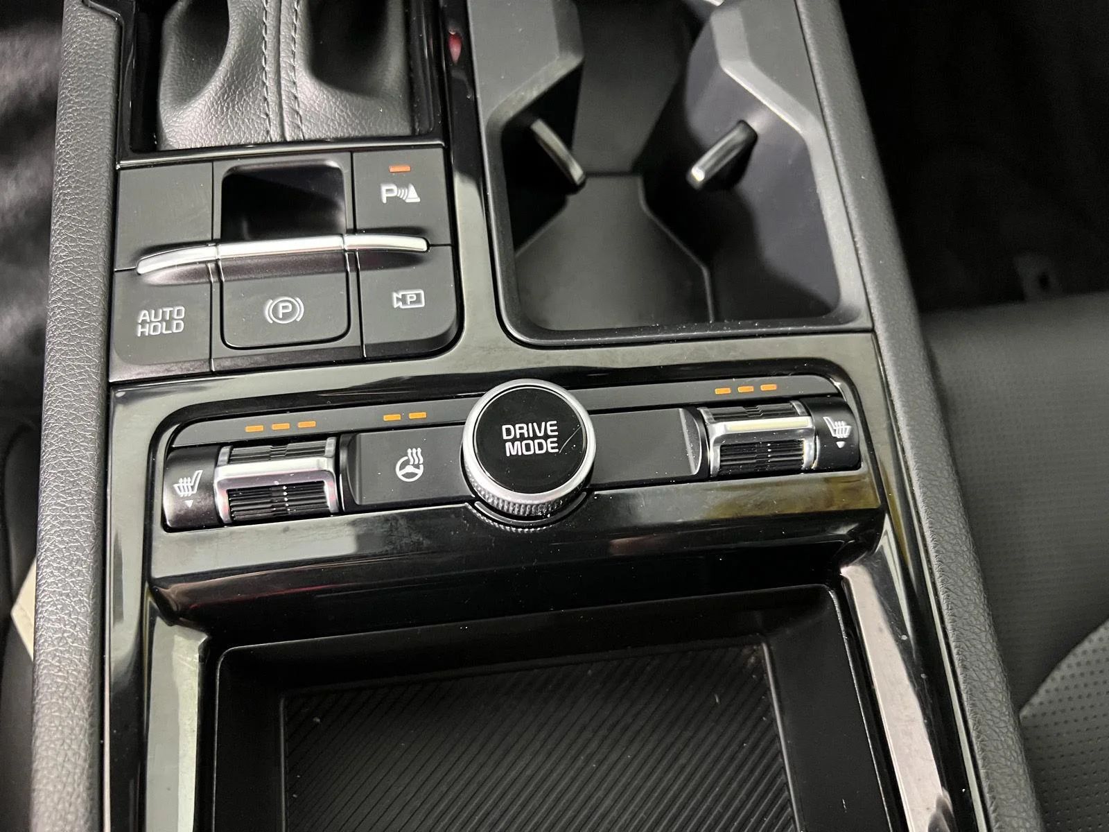 Certified Used 2025 Wolf Gray Kia GT-Line image 40