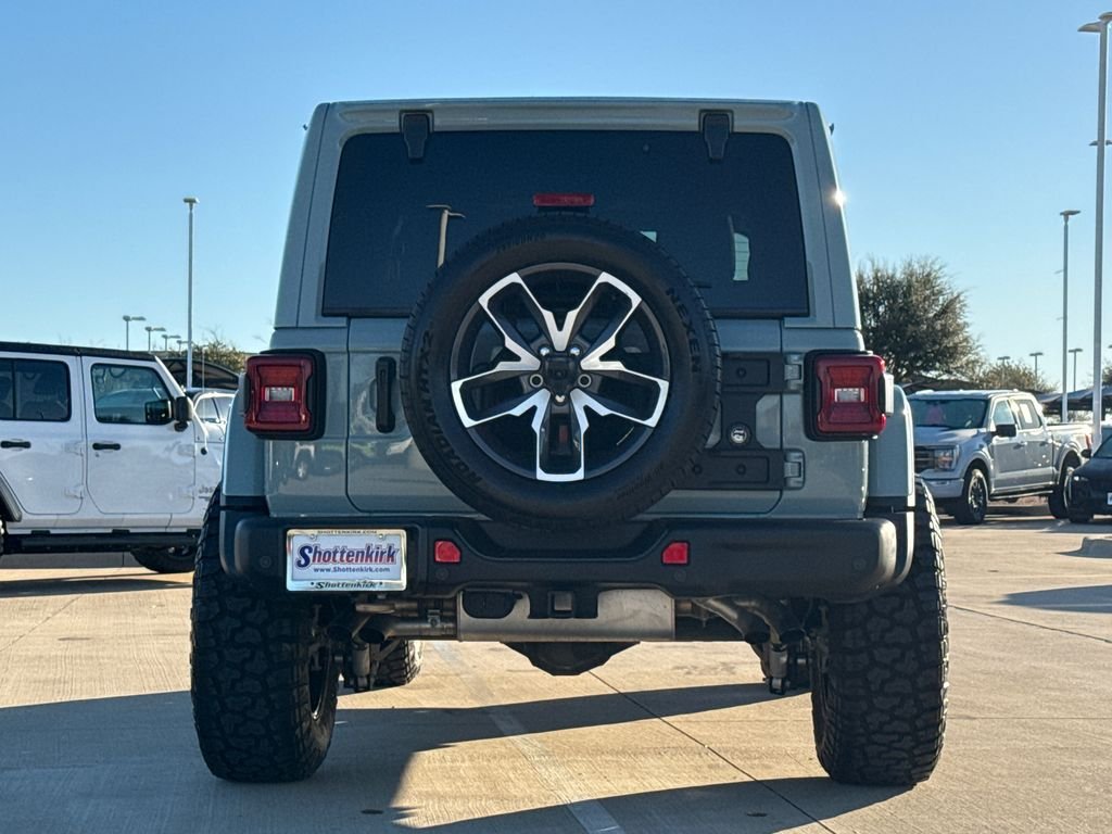 Used 2024 Gray Jeep Rubicon 392 image 8