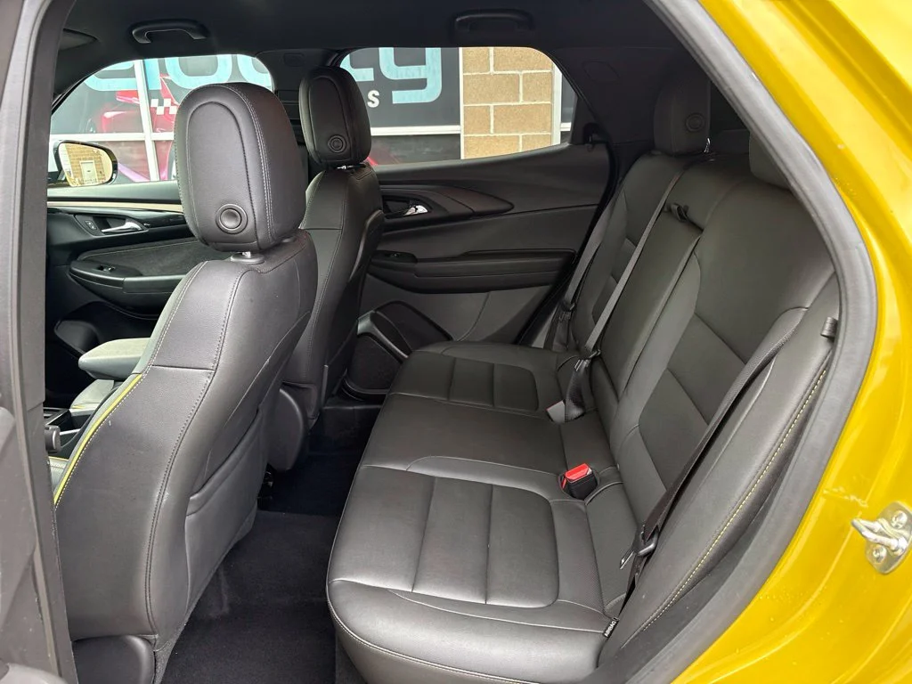 Used 2025 Yellow Chevrolet ACTIV image 14