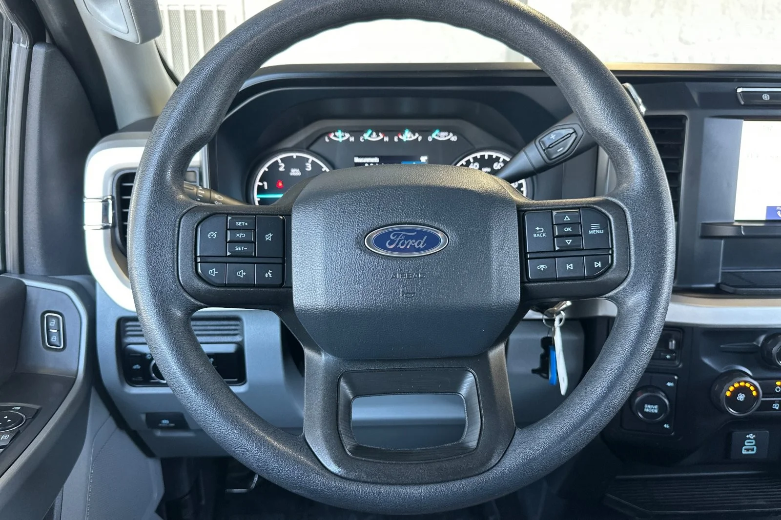 2024 Ford F-350 Super Duty XLT - Photo 20
