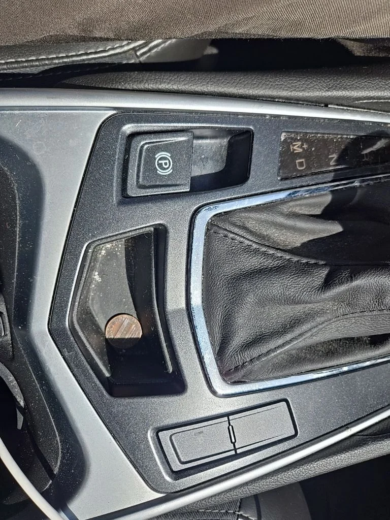 Used 2014 Platinum Ice Tricoat Cadillac Performance image 20