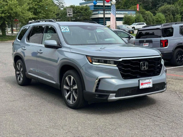 2023 Honda Pilot AWD Touring