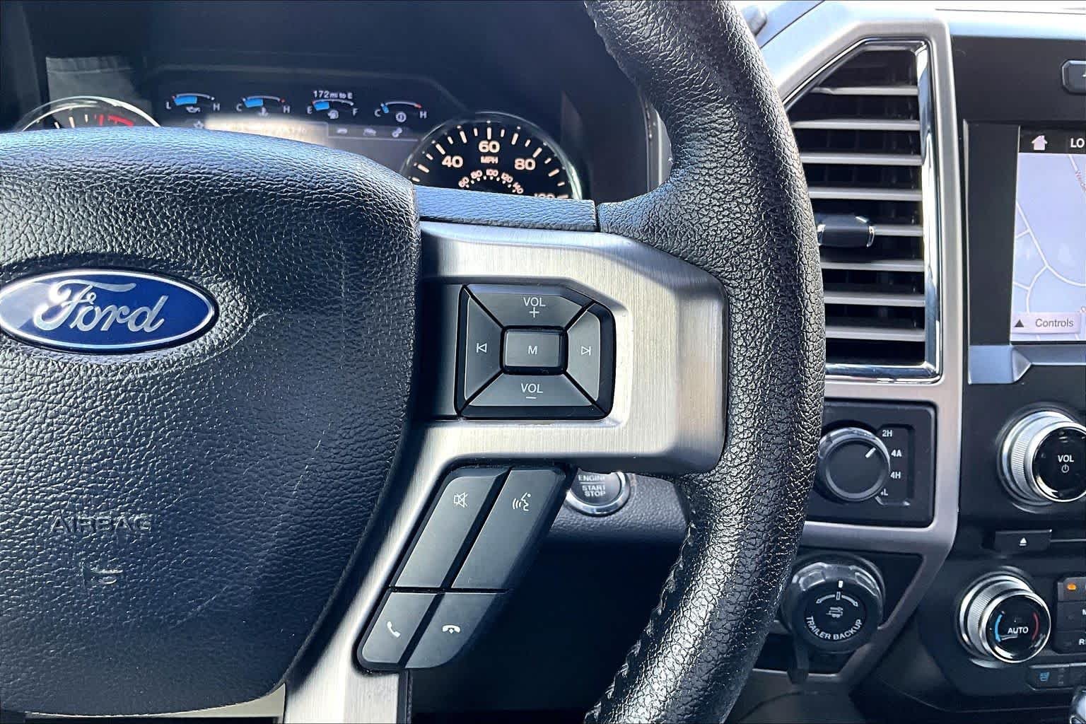 Used 2016 Shadow Black Ford Platinum image 25