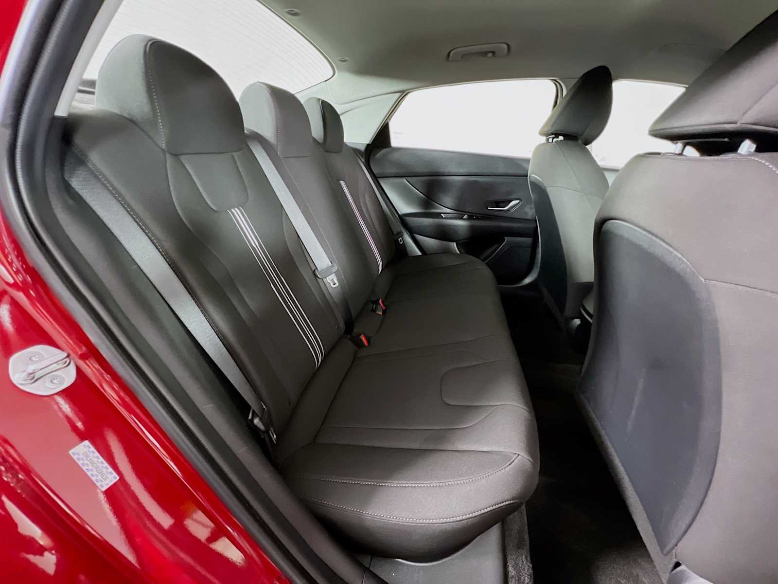 Used 2023 Ultimate Red Hyundai SEL image 25