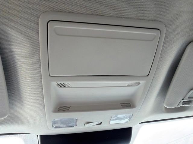 Used 2024 White Ford XLT image 23