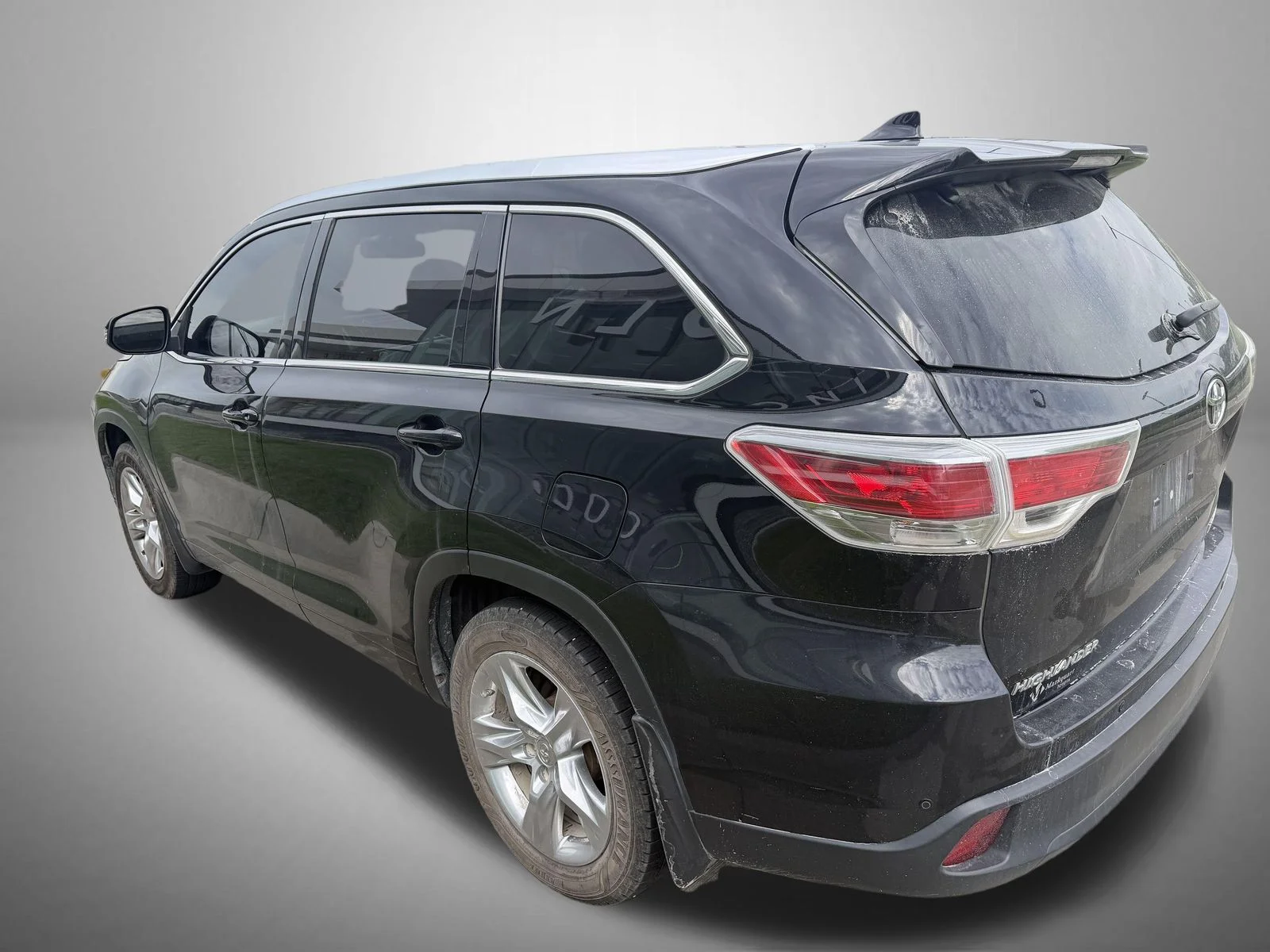 Used 2014 Black Toyota Limited Platinum V6 image 4