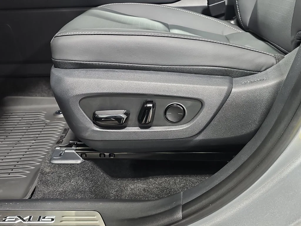 New 2026 Celestial Silver Metallic Lexus PREMIUM AWD image 28