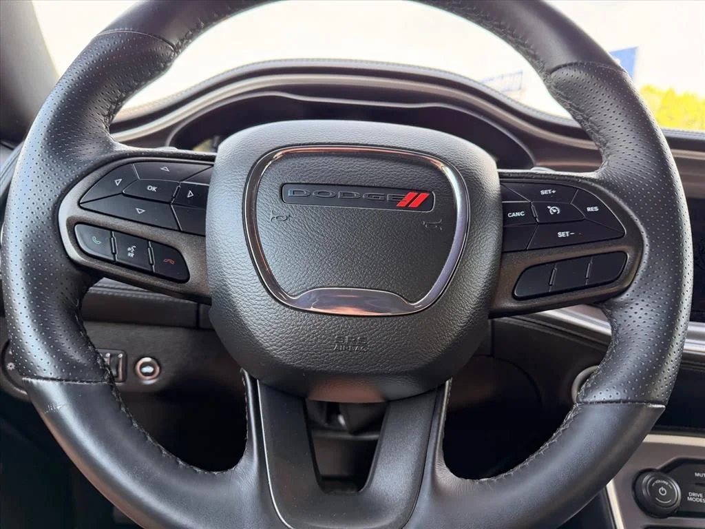 Used 2021 Gold Dodge R/T Scat Pack image 20