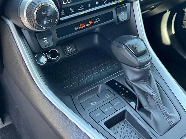 Used 2024 White Toyota XLE image 21