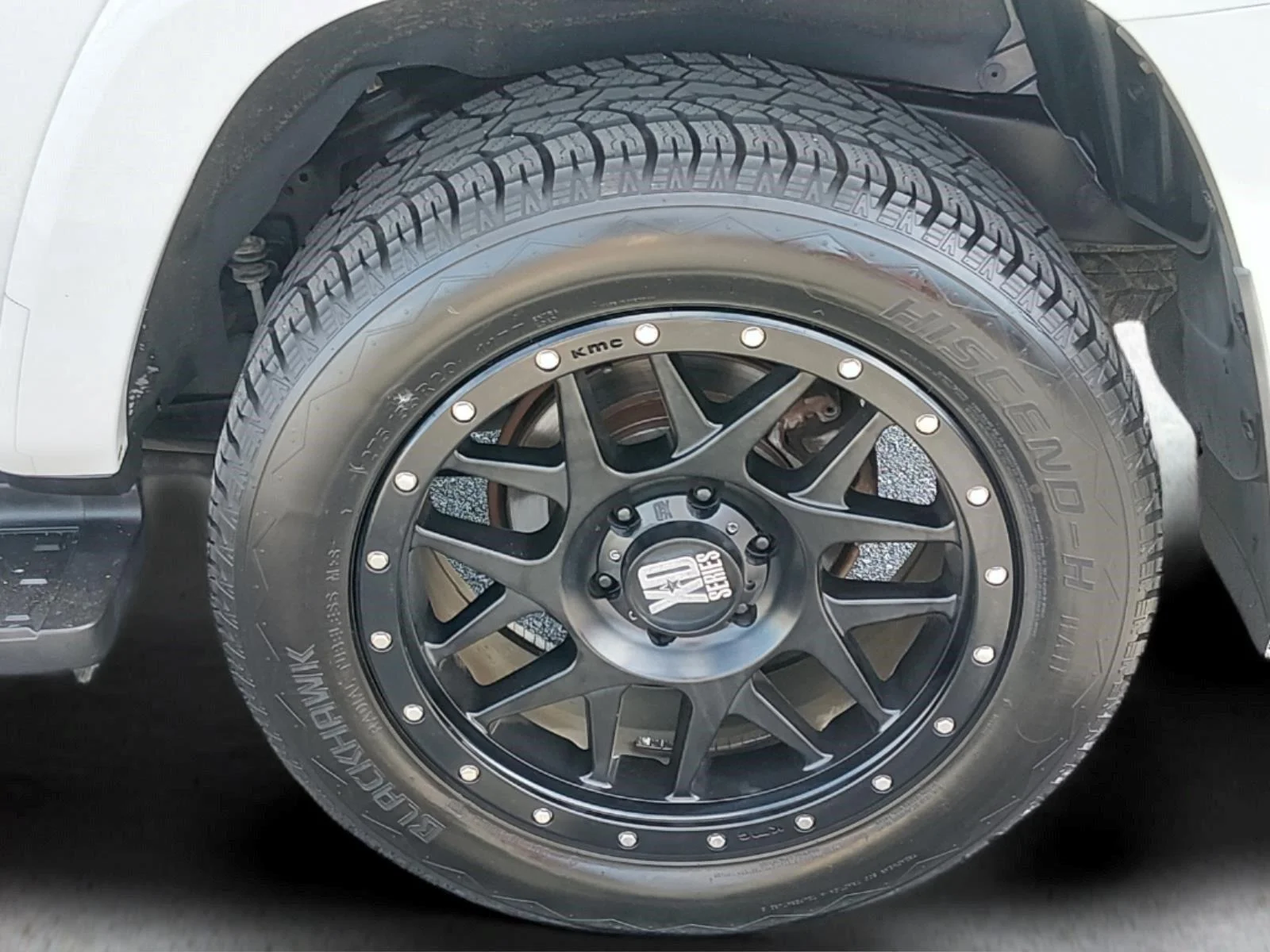 Used 2019 Super White Toyota SR5 image 12