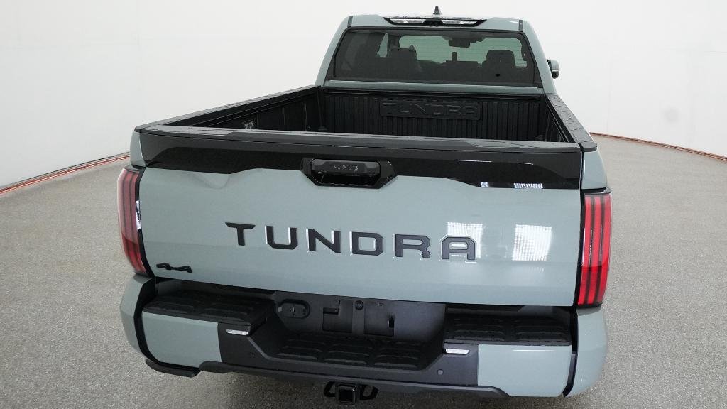 New 2026 Lunar Rock Toyota Platinum image 24
