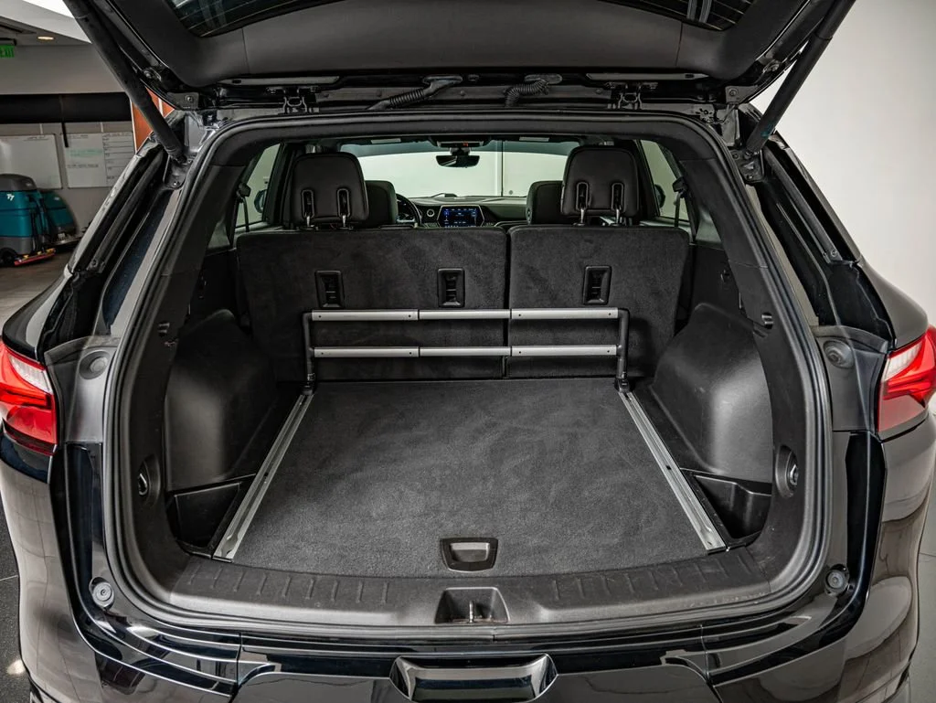 Used 2019 Black Chevrolet RS image 36