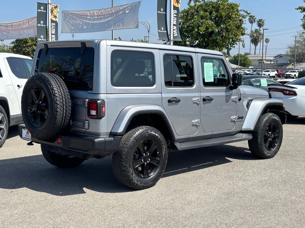 Used 2021 Billet Silver Metallic Clear Coat Jeep Sahara Altitude image 3