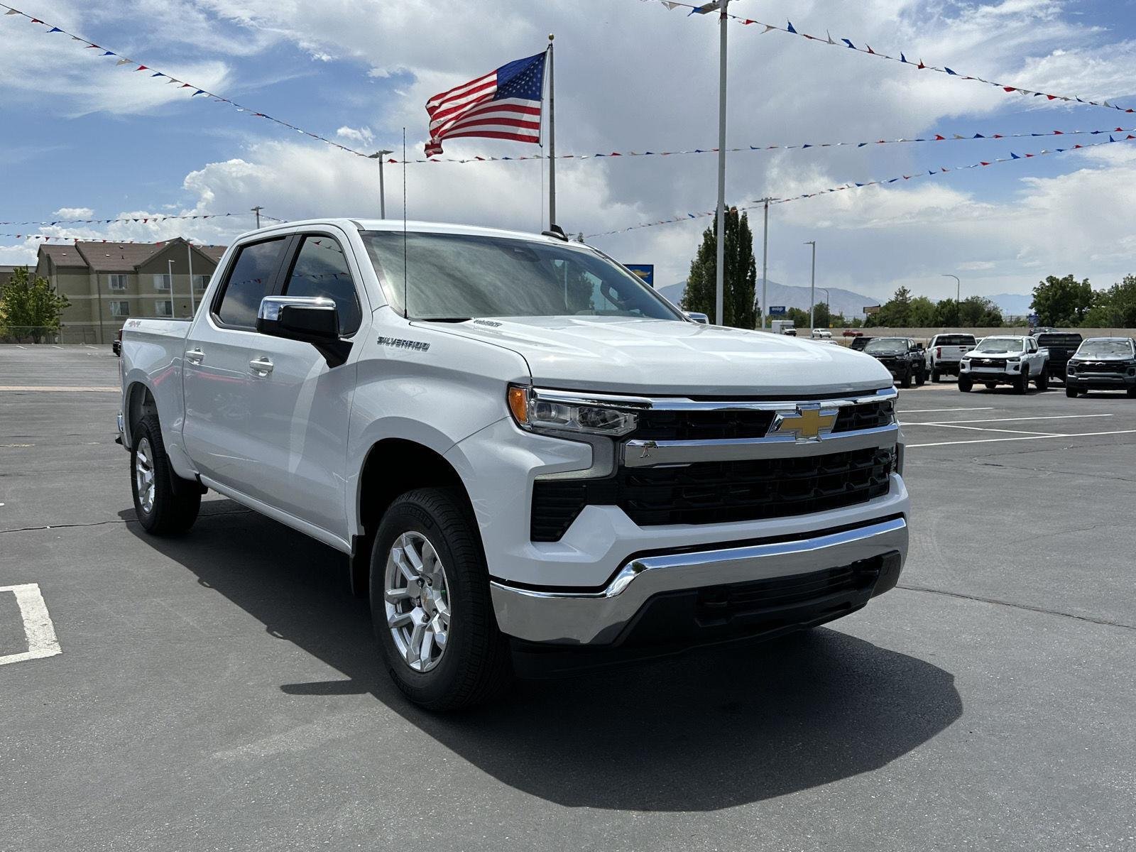 2026 Chevrolet Silverado 1500 LT - Photo 6
