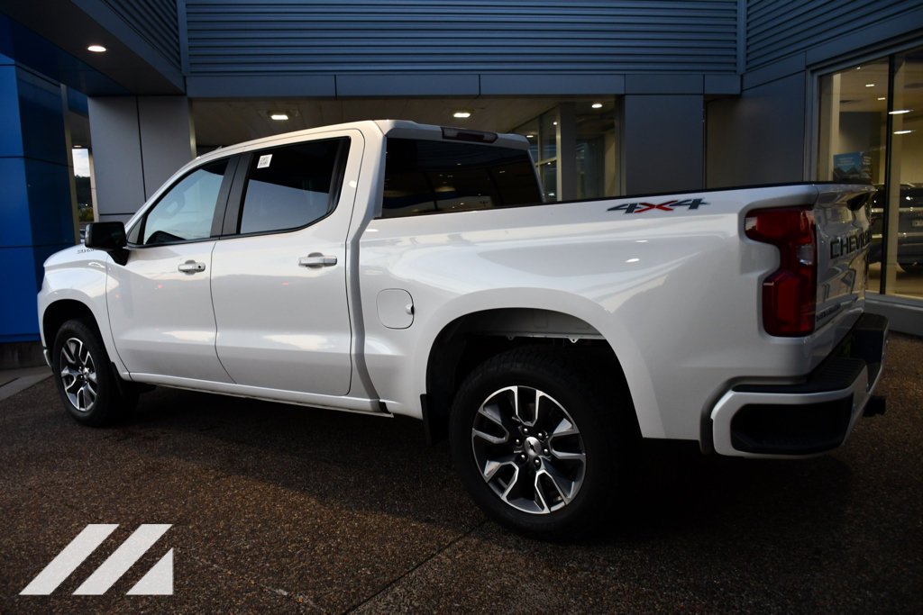 Used 2020 IRIDESCENT PEARL TRICOAT Chevrolet RST image 4