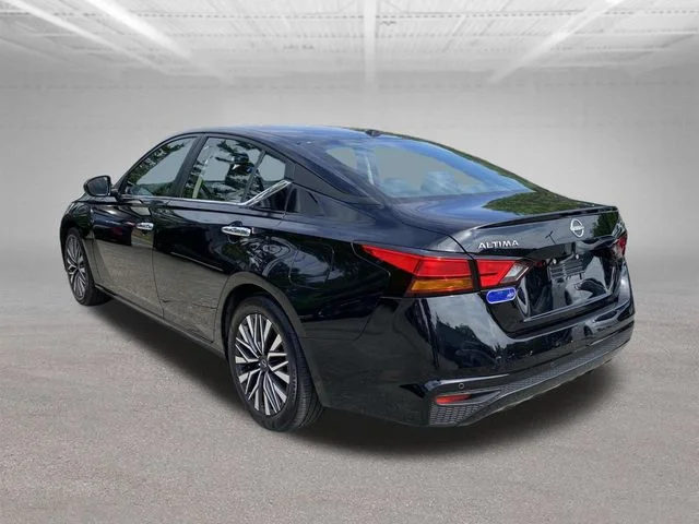 Used 2024 Black Nissan 2.5 SV image 23