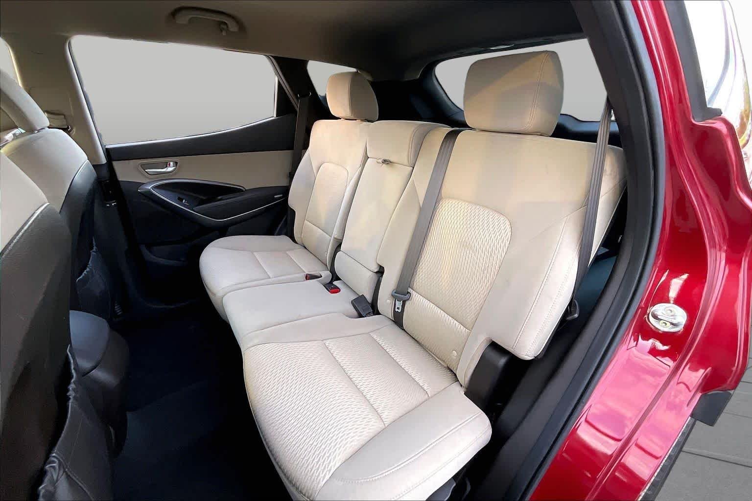 Used 2013 Serrano Red Hyundai Sport image 19