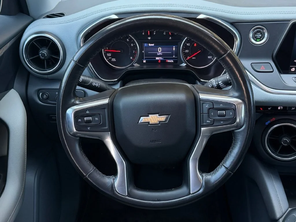 Used 2019 SUMMIT WHITE Chevrolet  image 18