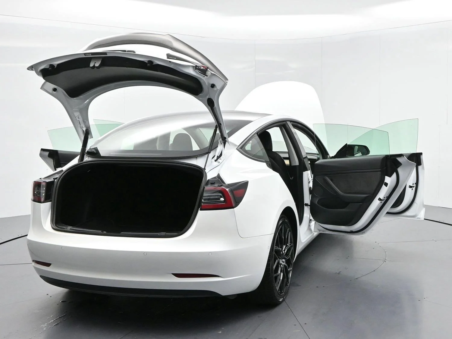 Used 2021 Pearl White Multi-coat Tesla Standard Range Plus image 34